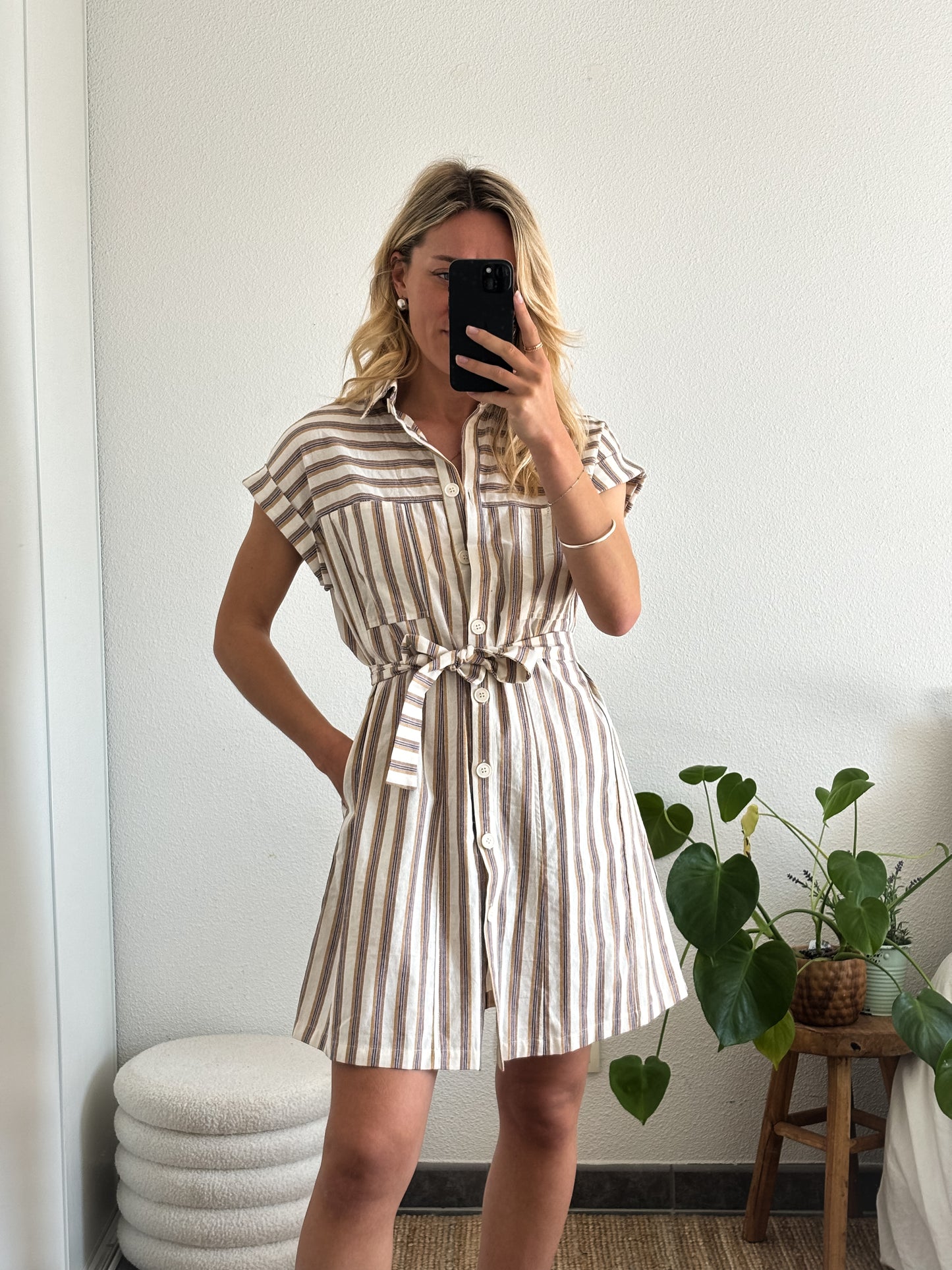 ROBE ANA