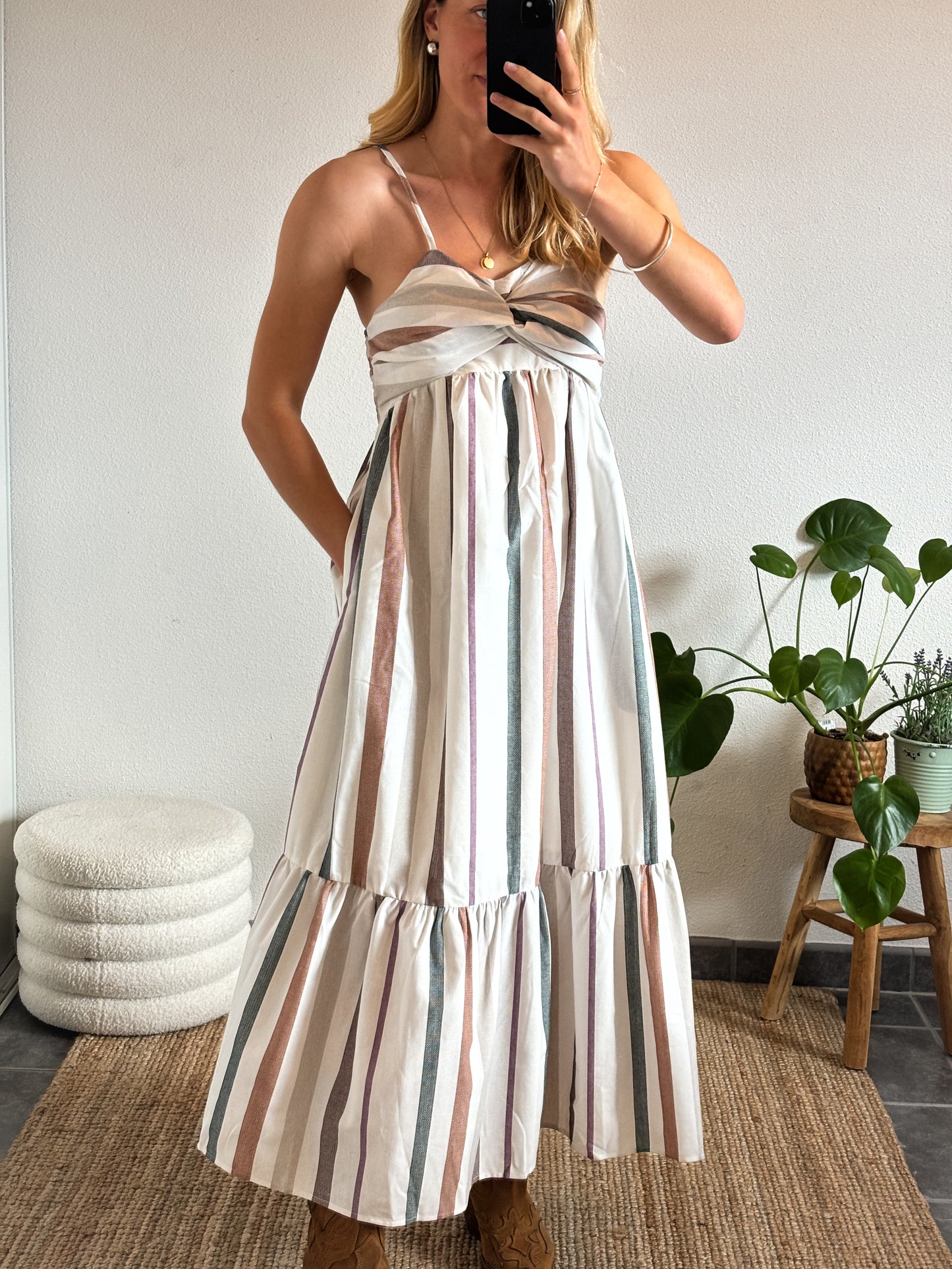 ROBE RAINA